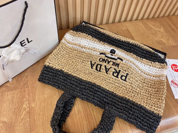 PRADA RAFFIA LARGE TOTE WITH BEIGE AND BLACK - Image 7