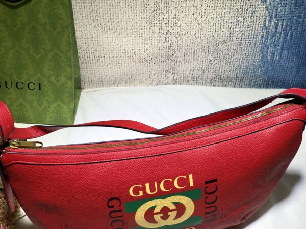 GUCCI RED PRINT HALF-MOON HOBO BAG 47.5CM - Image 2