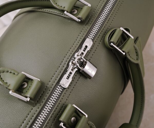 LOUIS VUITTON KEEPALL BANDOULIÈRE 50 KHAKI M21536 - Image 4