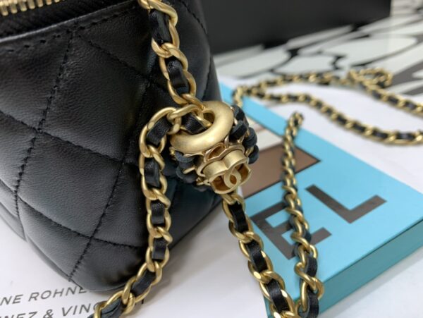 CHANEL RECTANGULAR VANITY WITH CHAIN BLACK 17CM - Image 8