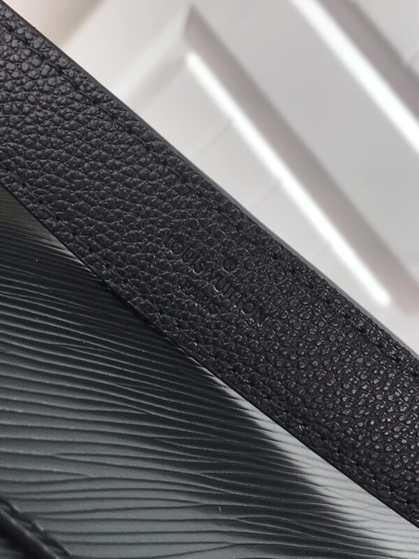 LOUIS VUITTON MARELLE 25CM BLACK M80689 - Image 6
