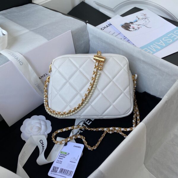 CHANEL SHOULDER BAG WHITE AS2856 - Image 4