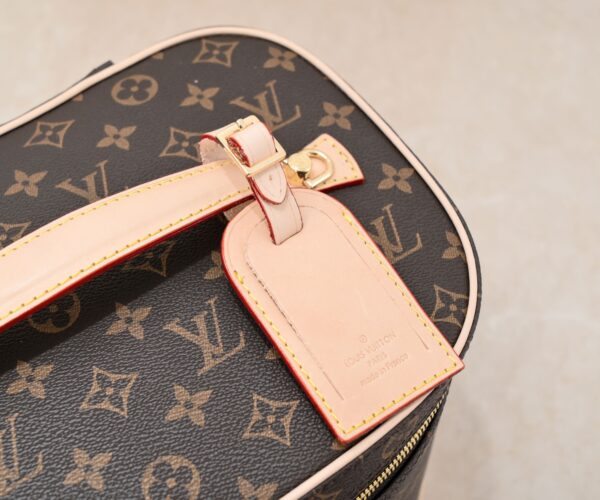 LOUIS VUITTON NICE MINI TOILETRY POUCH 32CM M47280 - Image 8