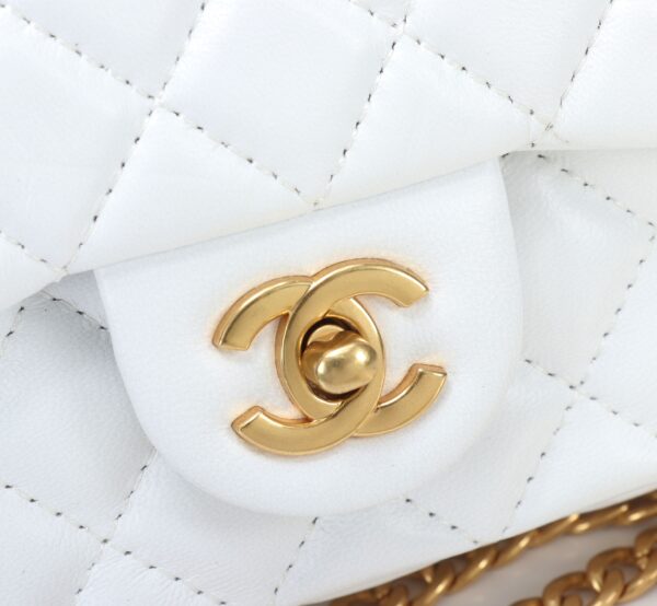 CHANEL MINI FLAP BAG WHITE 17CM - Image 5
