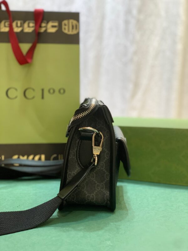 GUCCI MESSENGER BAG WITH INTERLOCKING G BLACK 21CM 674164 92THN 1000 - Image 8
