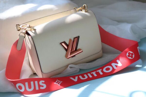 LOUIS VUITTON TWIST PM WHITE M59687 - Image 7