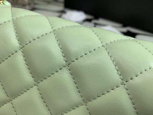 CHANEL QUILTED MINI CC RECTANGULAR FLAP BAG 20CM GREEN - Image 5