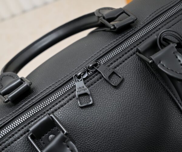 LOUIS VUITTON KEEPALL BANDOULIÈRE 50 BLACK M21420 - Image 10
