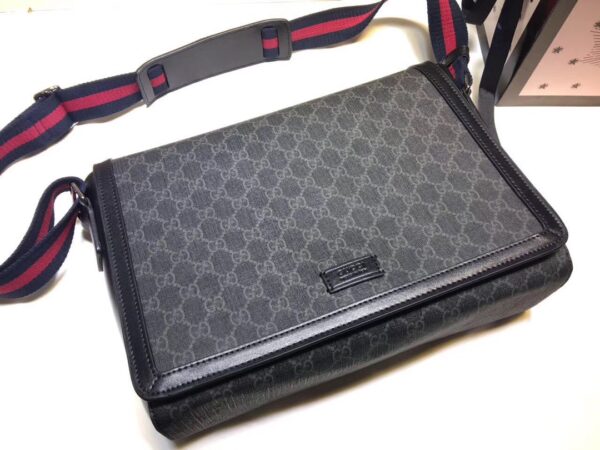 GUCCI GG SUPREME MESSENGER BAG BLACK 33CM - Image 7