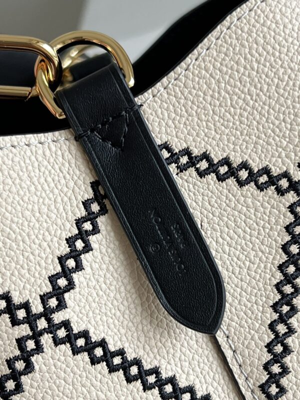 LOUIS VUITTON NÉONOÉ MM 26CM CREAM M46023 - Image 6