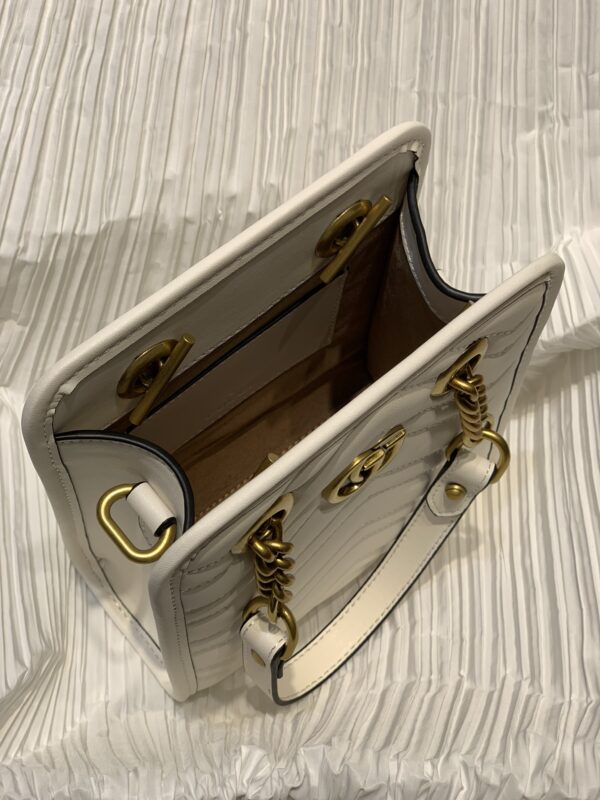 GUCCI MINI SAC GG MARMONT MATELASSE WHITE 696123 DTDHT 9022 - Image 7