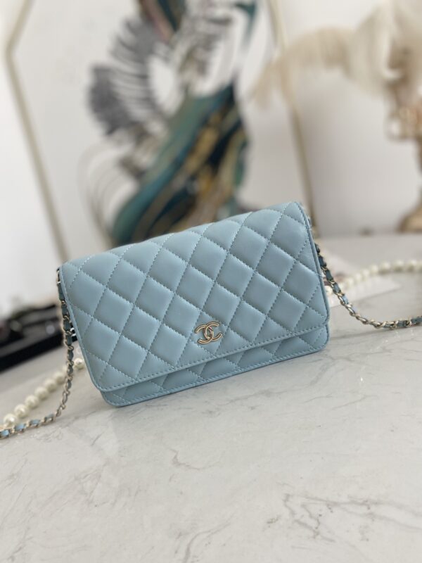 CHANEL CROSSBODY LIGHT BLUE BAG AP2614 - Image 7
