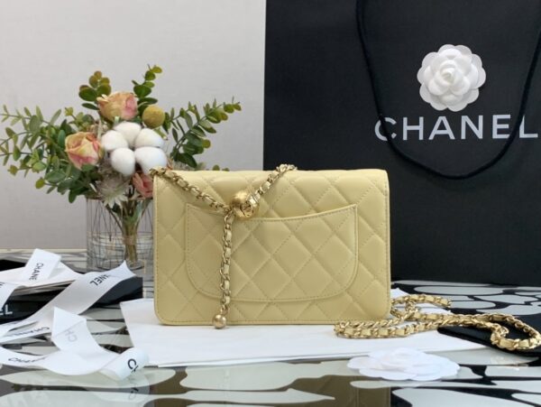 CHANEL SMALL FLAP ON CHAIN LIGHT YELLOW 19CM - Image 6