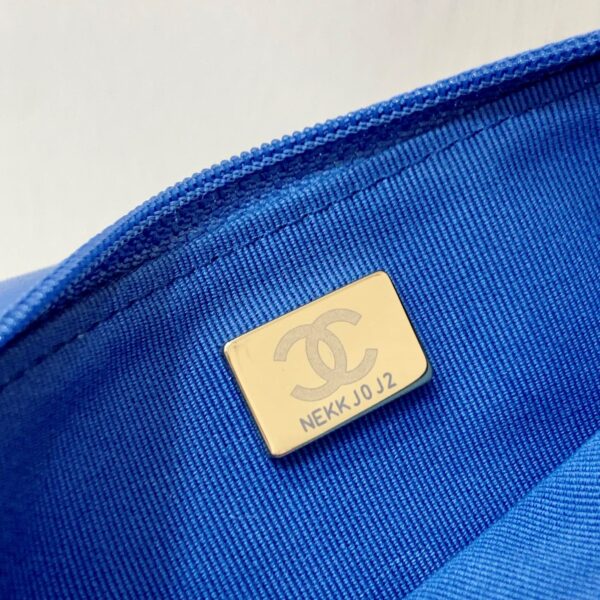 CHANEL CROSSBODY BAG BLUE AP1450 - Image 9
