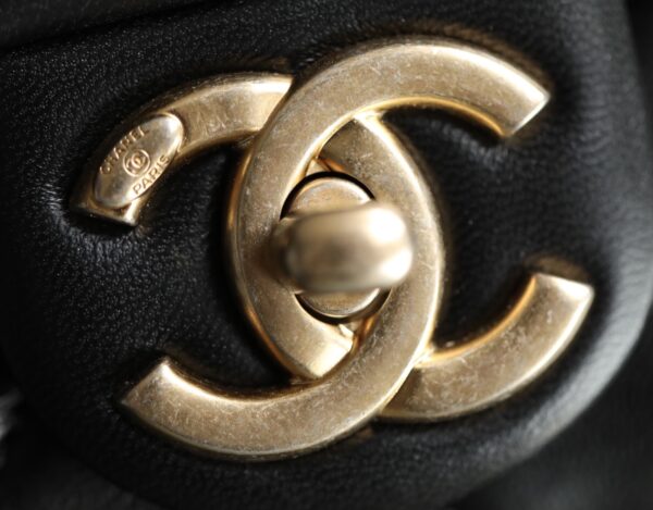 CHANEL MINI FLAP BAG BLACK 17CM - Image 3