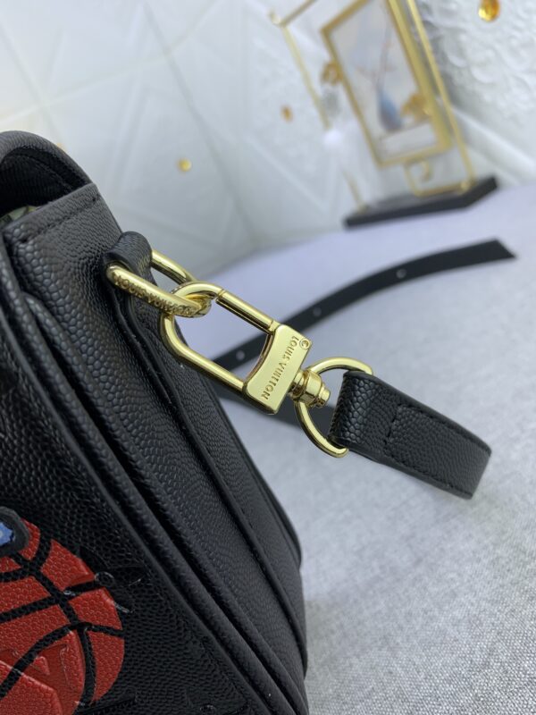 LOUIS VUITTON LV X NBA STUDIO MESSENGER BAG M58498 - Image 4