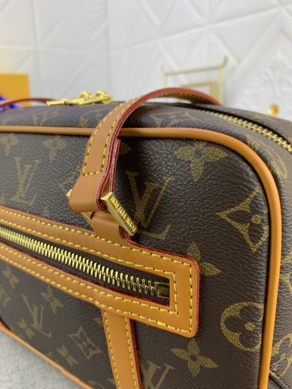 LOUIS VUITTON CITÉ MONOGRAM BROWN M46321 - Image 7