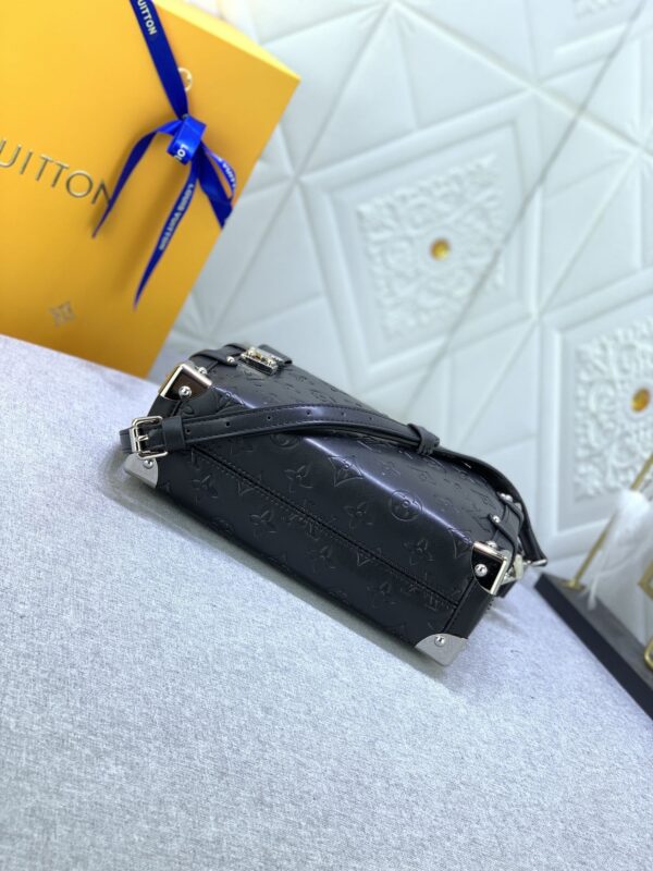LOUIS VUITTON SIDE TRUNK BLACK 21CM M21709 - Image 4