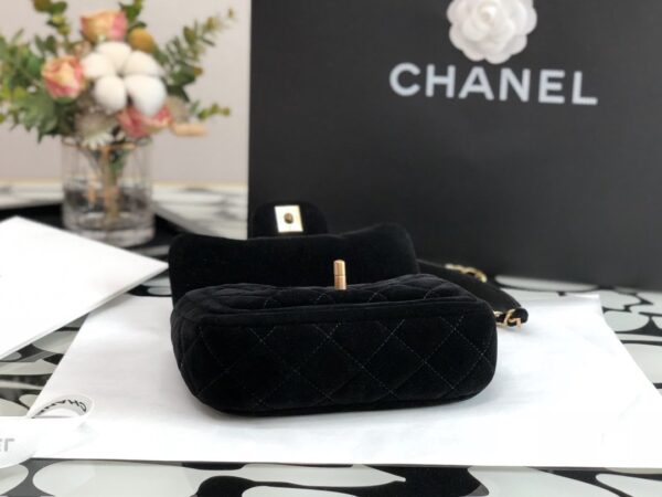 CHANEL VELVET MINI FLAP BAG BLACK 18CM - Image 7