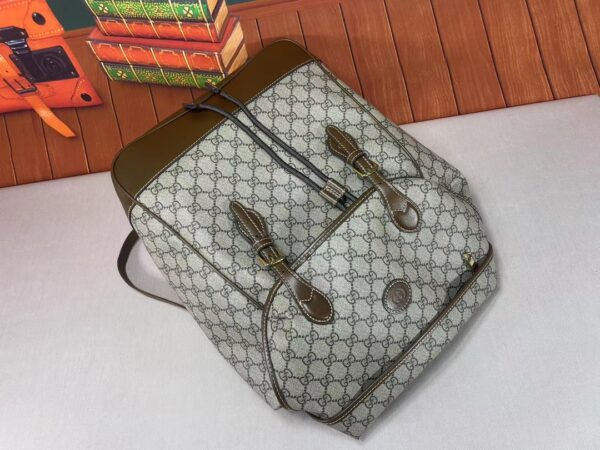 GUCCI MEDIUM BACKPACK INTERLOCKING G? BEIGE 696013 97S9G 8405 - Image 5