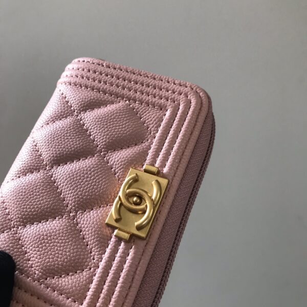 CHANEL BOY LOGO CC PINK GOLD - Image 6