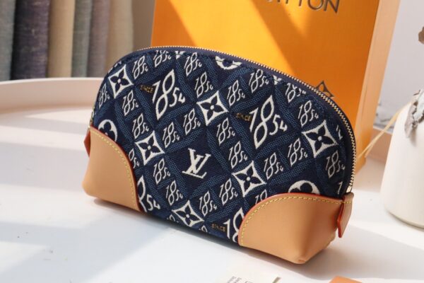 LOUIS VUITTON POCHETTE COSMETIQUE WALLET M80307 - Image 8