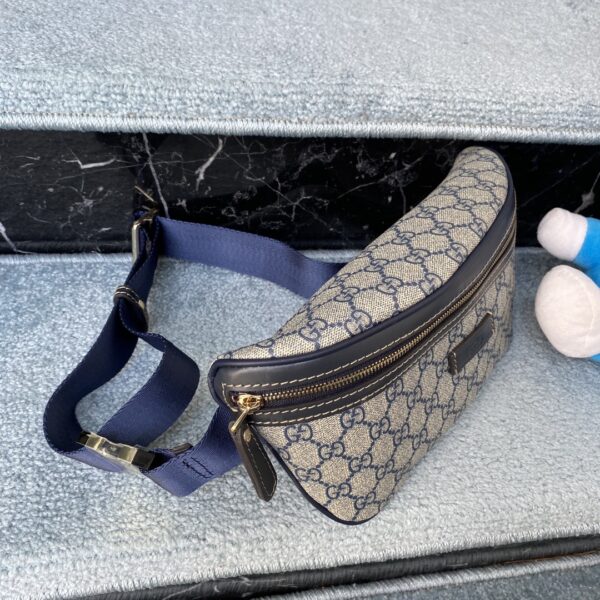 GUCCI GG SUPREME CANVAS BELT BAG NAVY 18CM - Image 5