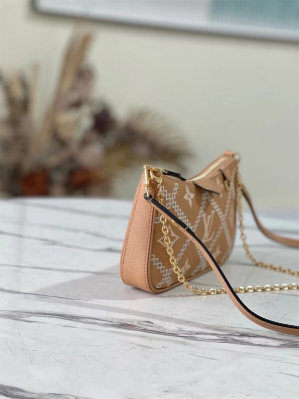 LOUIS VUITTON EASY POUCH ON STRAP 19CM BEIGE M81137 - Image 3