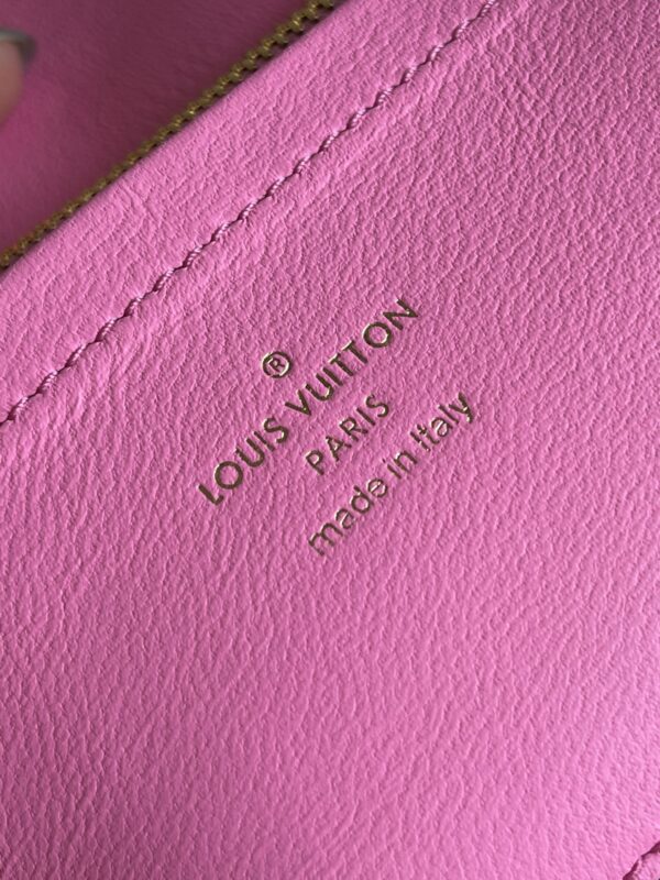 LOUIS VUITTON POCHETTE COUSSIN FUCHSIA M80742 - Image 10