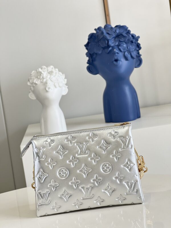 LOUIS VUITTON COUSSIN BB 21CM SILVER M20567 - Image 4