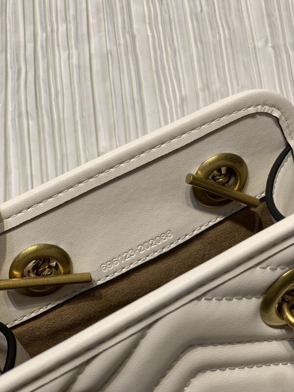 GUCCI MINI SAC GG MARMONT MATELASSE WHITE 696123 DTDHT 9022 - Image 8