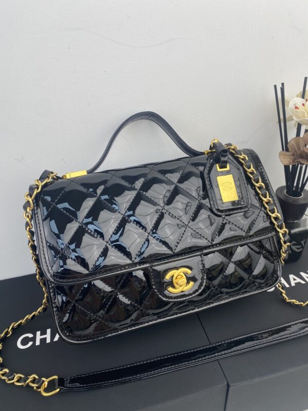 CHANEL TOP HANDLE MEDIUM FLAP LEATHER SHINY BLACK - Image 4