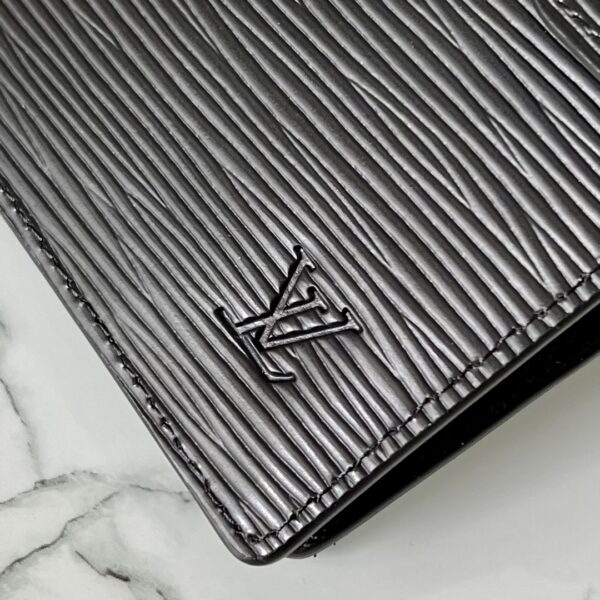 Louis Vuitton Medium Wallet 14cm Black - Image 8