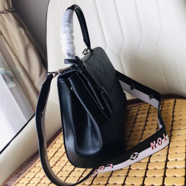 LOUIS VUITTON CLUNY BLACK M59134 - Image 6