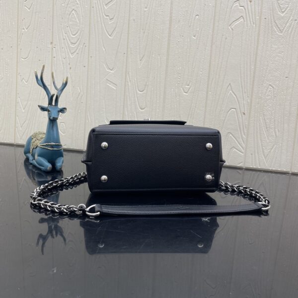 LOUIS VUITTON LOCKME EVER BLACK 23CM M51395 - Image 9