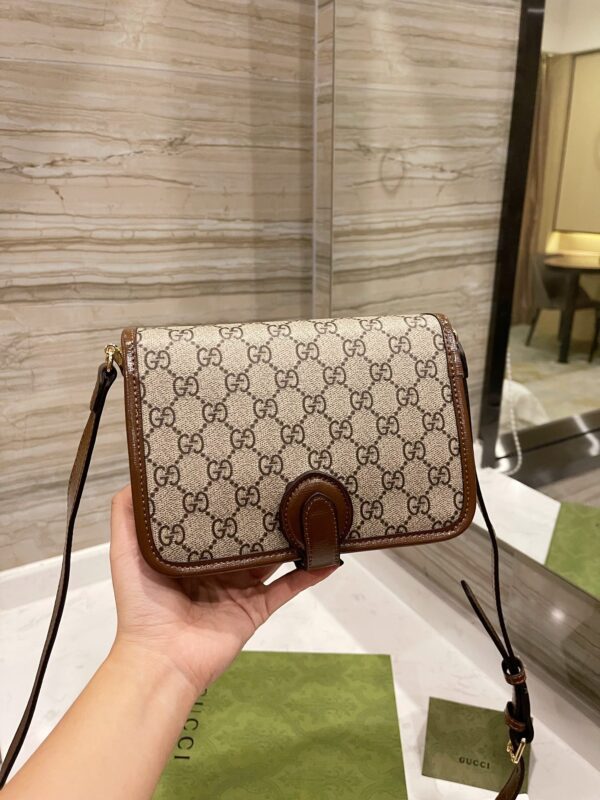 GUCCI MINI SHOULDER BAG WITH INTERLOCKING G 20CM 671620 92TCG 8563 - Image 4