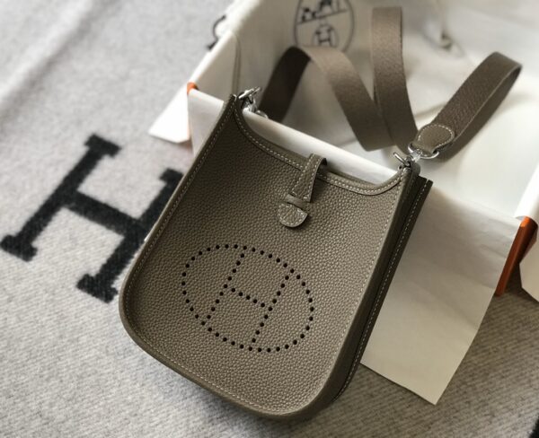 HERMES EVELYNE 16 AMAZONE OLIVE GREEN BAG 16CM - Image 2