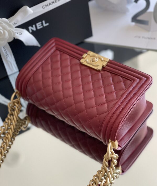 CHANEL MEDIUM BOY CAVIAR HANDBAGS RED 25CM - Image 4
