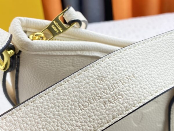 LOUIS VUITTON CARRYALL PM WHITE 39CM M46293 - Image 7