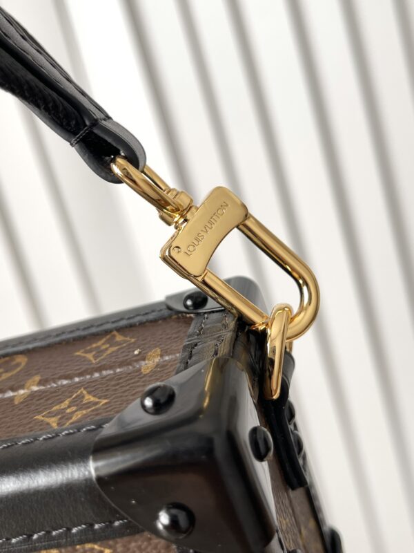 LOUIS VUITTON PETITE MALLE EAST WEST M46120 - Image 5