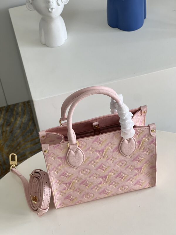 LOUIS VUITTON ONTHEGO PM 25CM PINK M46168 - Image 8