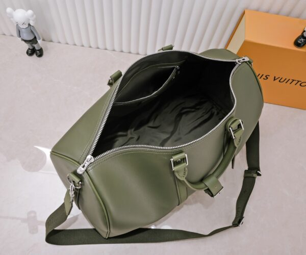 LOUIS VUITTON KEEPALL BANDOULIÈRE 50 KHAKI M21536 - Image 9