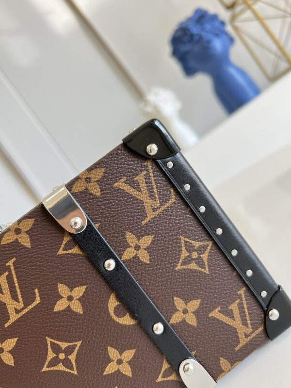 LOUIS VUITTON WALLET TRUNK MONOGRAM 25CM M20250 - Image 5