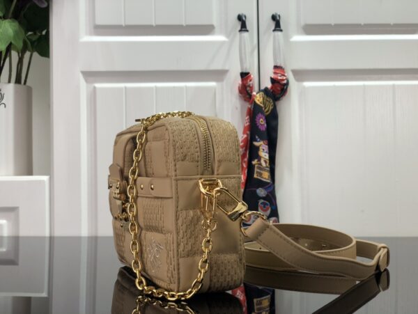 LOUIS VUITTON TROCA PM 25CM BEIGE M59111 - Image 3
