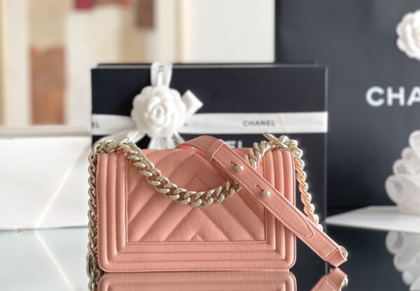 CHANEL BOY CHEVRON QUILTED BAG 25CM LIGHT PINK - Image 6