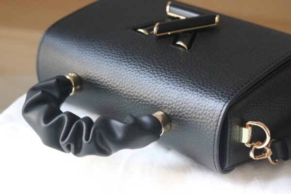 LOUIS VUITTON TWIST MM BAGS 23CM BLACK M58688 - Image 4
