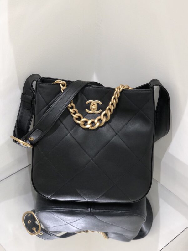 CHANEL CC HOBO HANDBAG 23CM BLACK AS2844 - Image 4