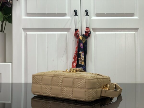 LOUIS VUITTON TROCA PM 25CM BEIGE M59111 - Image 5