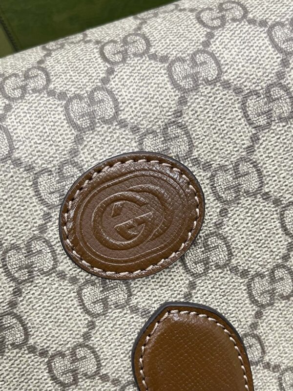 GUCCI Mini shoulder bag with Interlocking G 671620 92TCG 8563 - Image 2