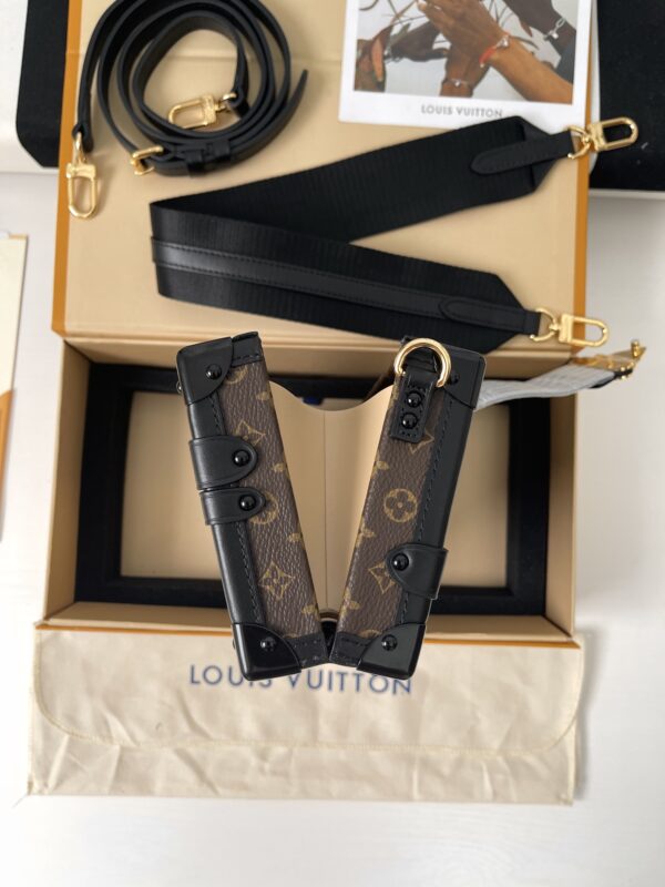 LOUIS VUITTON PETITE MALLE EAST WEST M46120 - Image 6